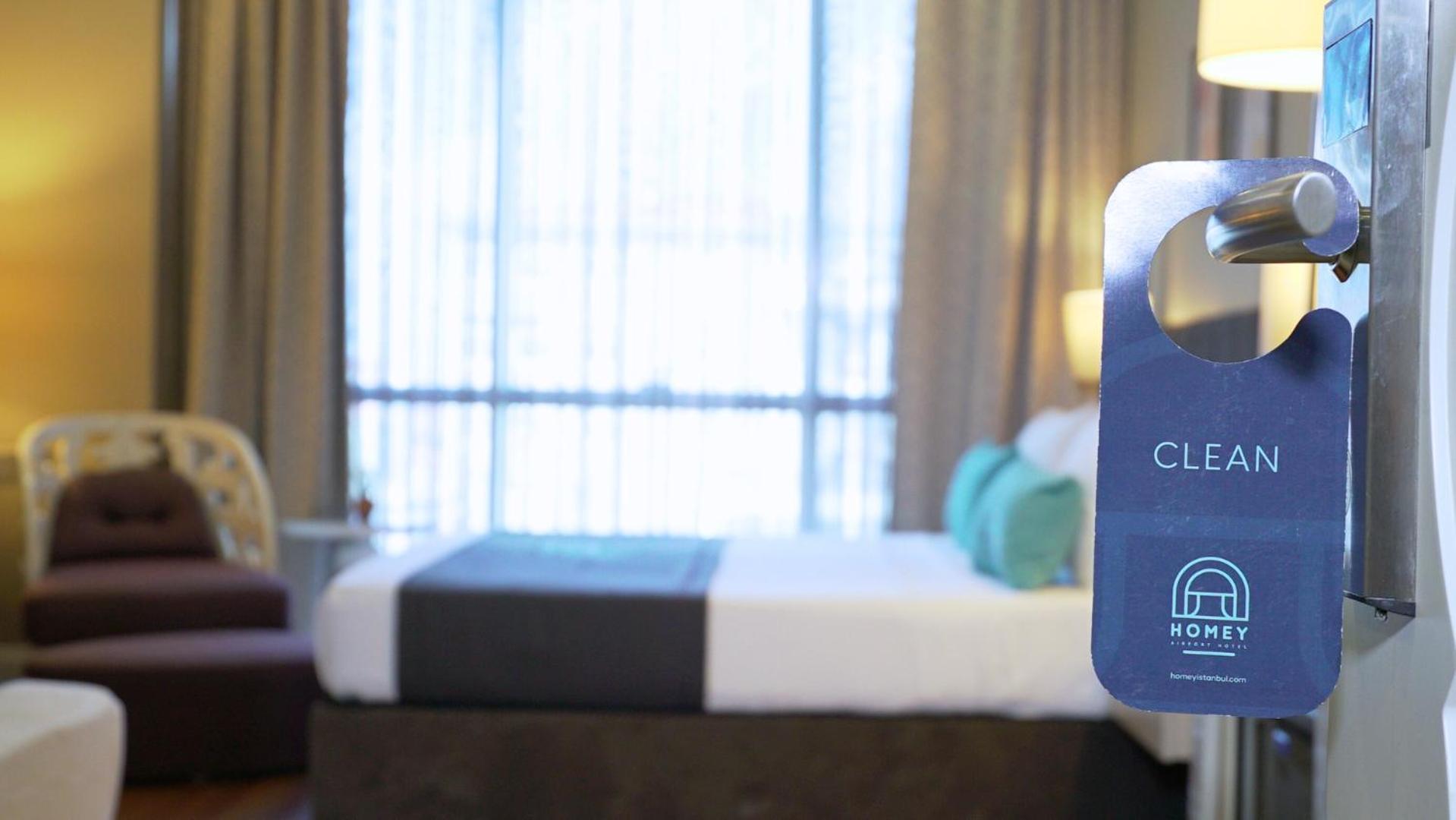 Hotel Homey Airport 4*