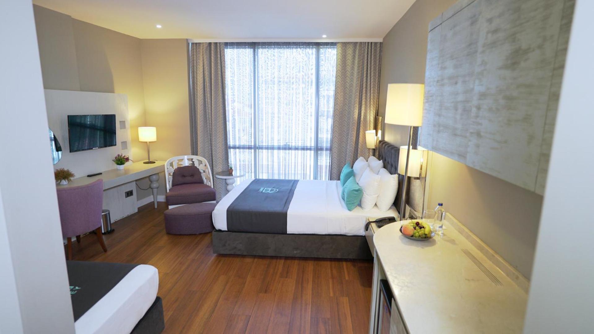 Homey Airport Hotel